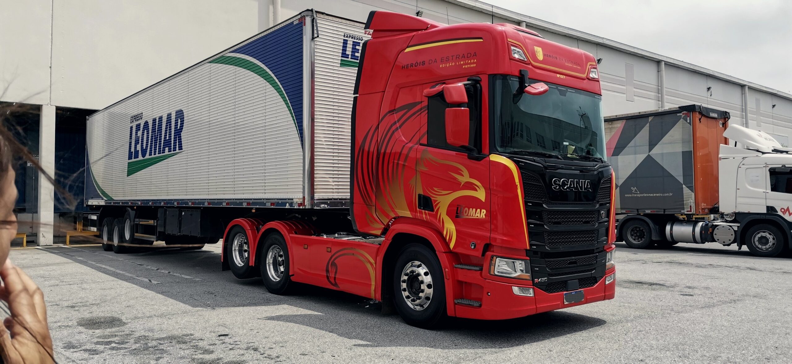 Офіційний дилер Ford Trucks